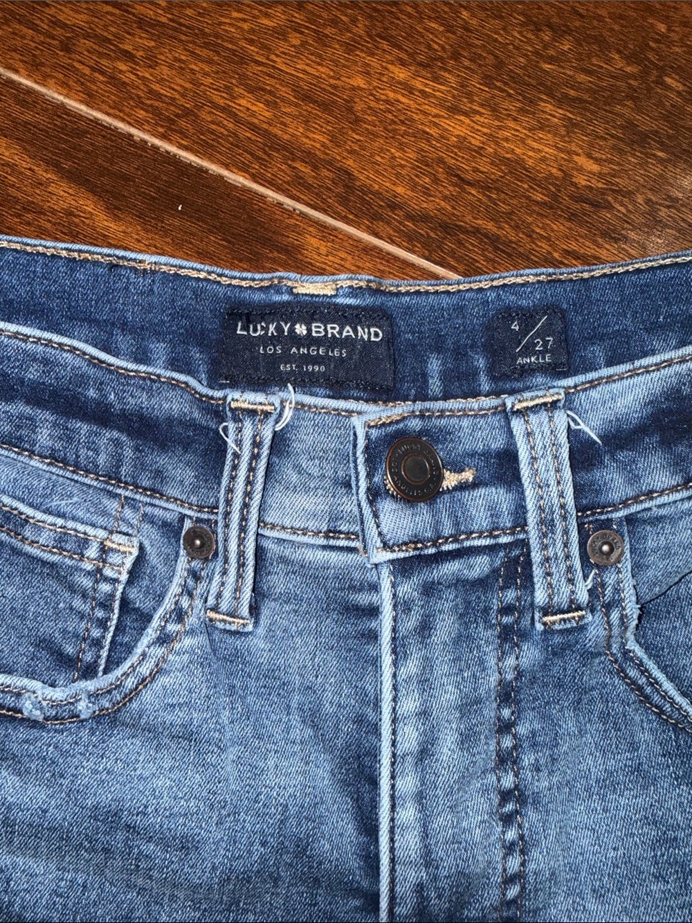 Lucky Brand Blue High-Rise Women's Ankle Skinny Jeans with Frayed Hem - Picture 3 of 3